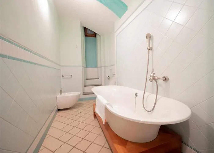 Advocata Nostra, Incontro Di Storia E Centralita *