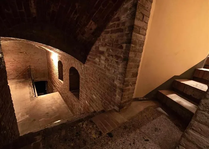 Advocata Nostra, Incontro Di Storia E Centralita * Siena