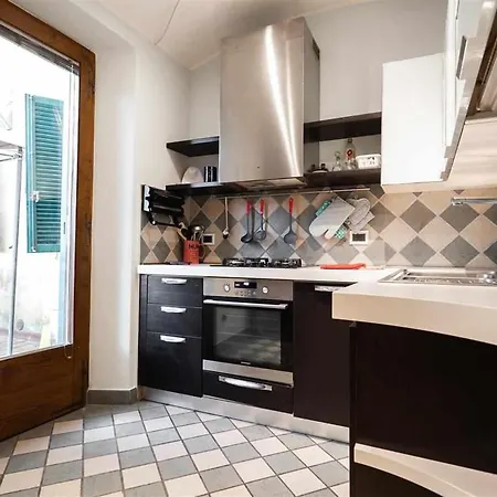 Apartmán Advocata Nostra, Incontro Di Storia E Centralita *