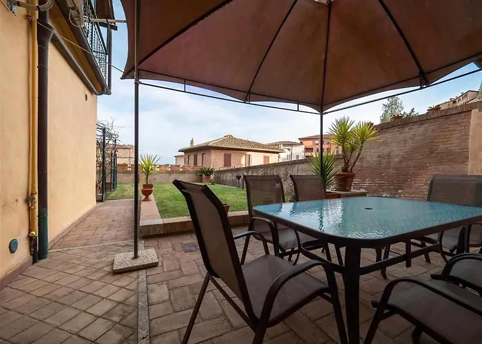 Advocata Nostra, Incontro Di Storia E Centralita Siena